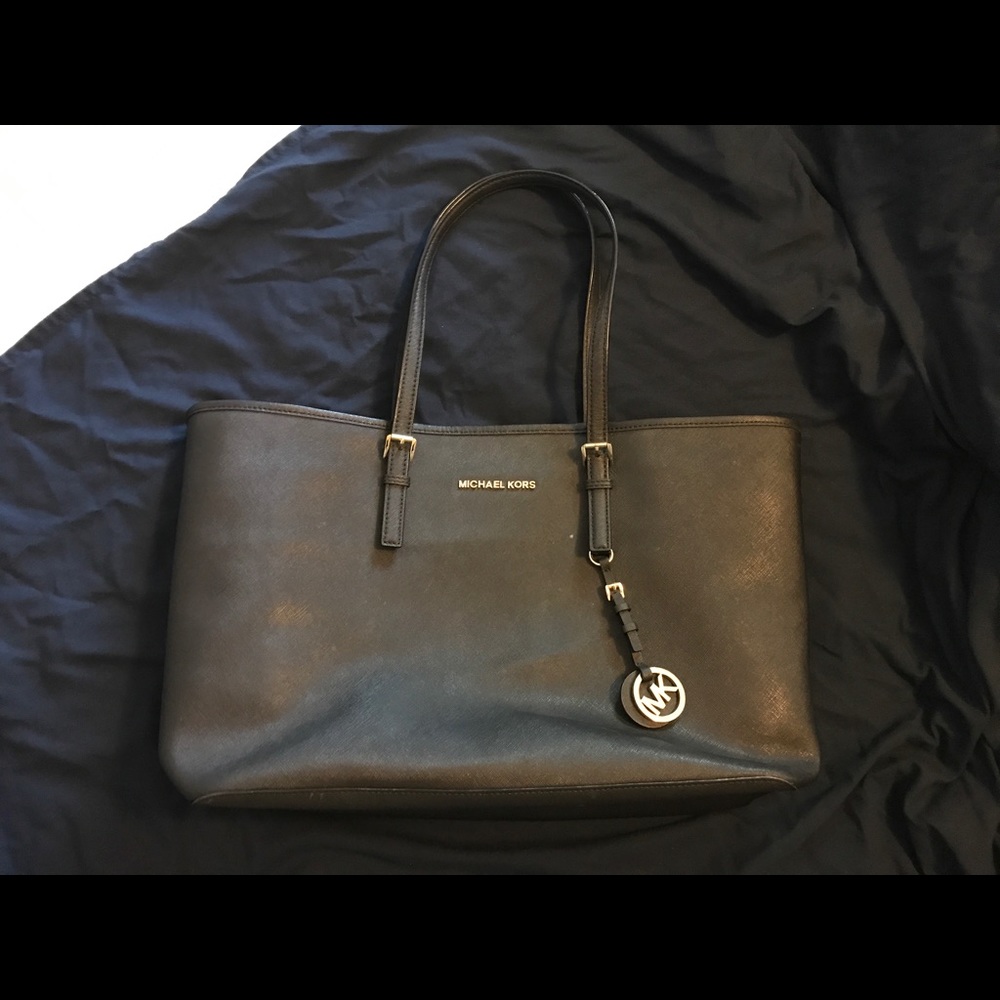 Michael Kors Jet Set Tote